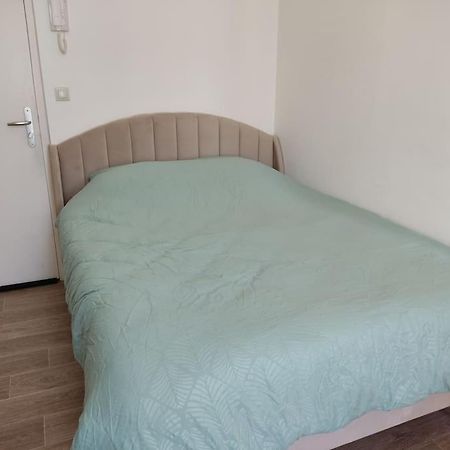 Апартаменти Le 3, Wifi, Parking, Centre Шатору Екстер'єр фото